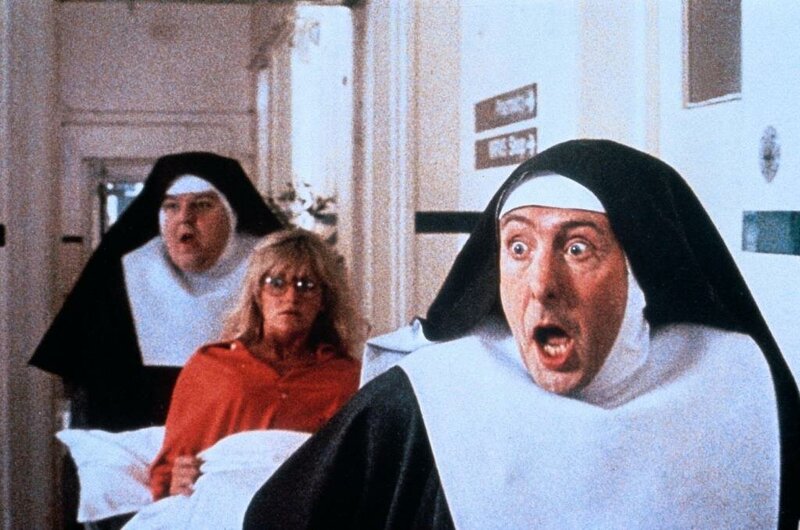 Монахини в бегах 1990 г. (Nuns on the Run) 2